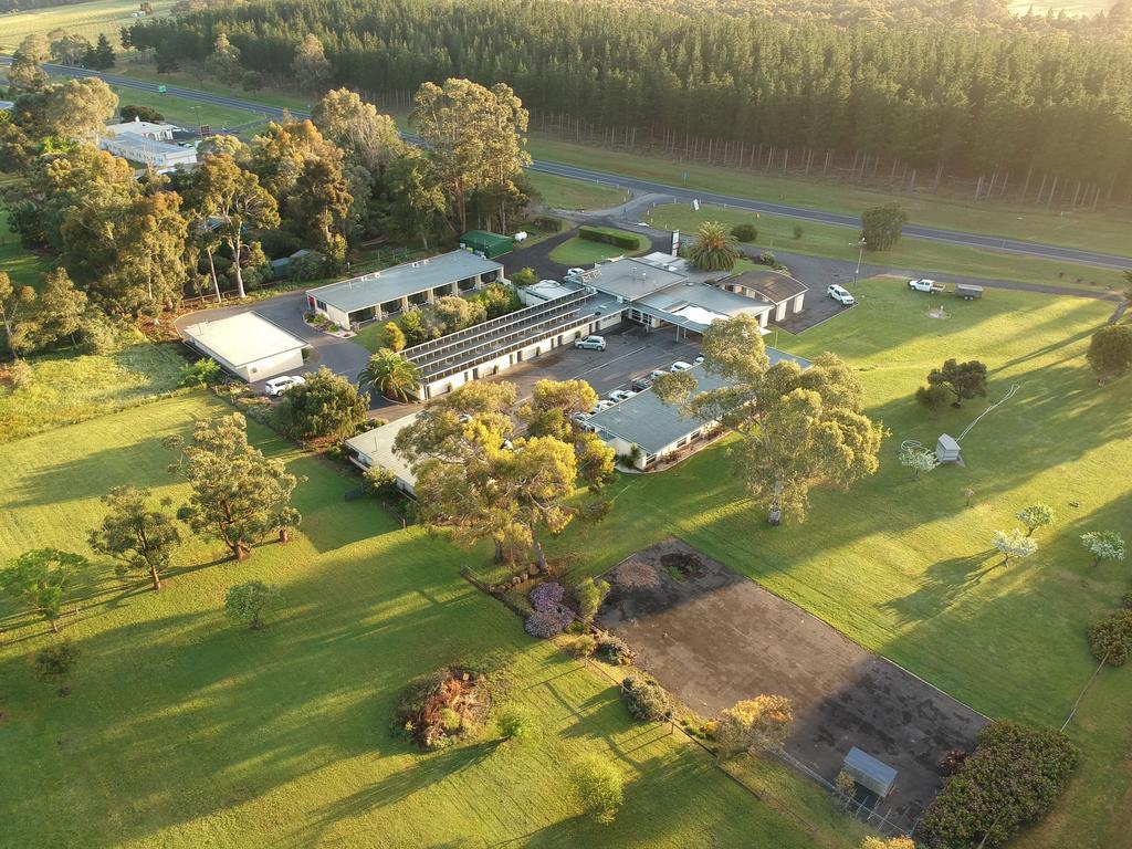 William Macintosh Motor Lodge Naracoorte Exterior photo
