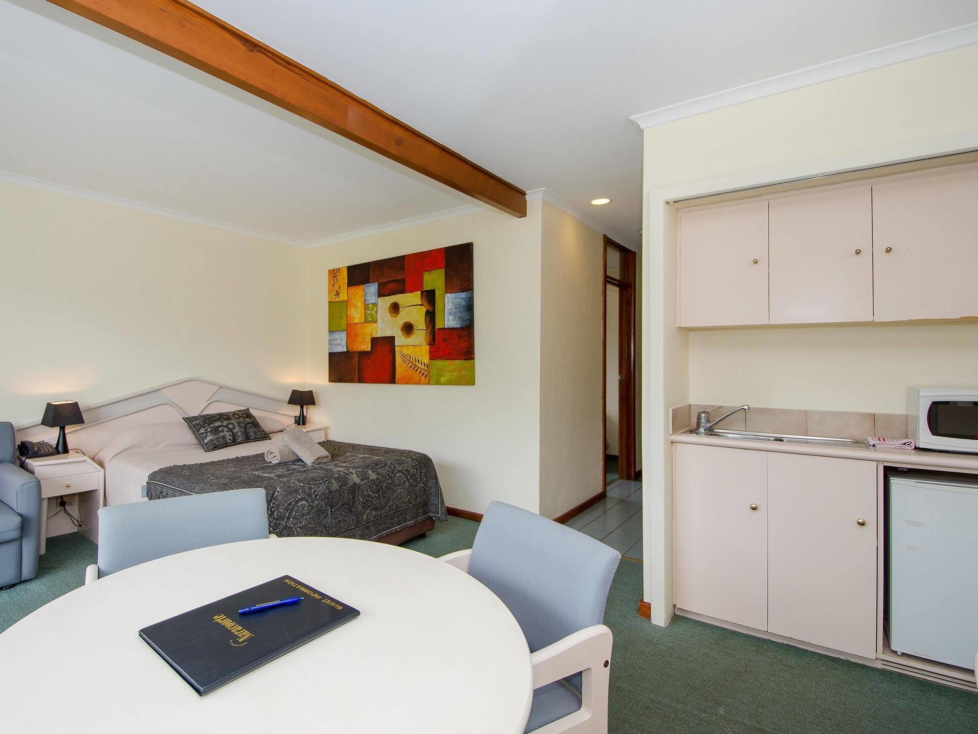 William Macintosh Motor Lodge Naracoorte Exterior photo