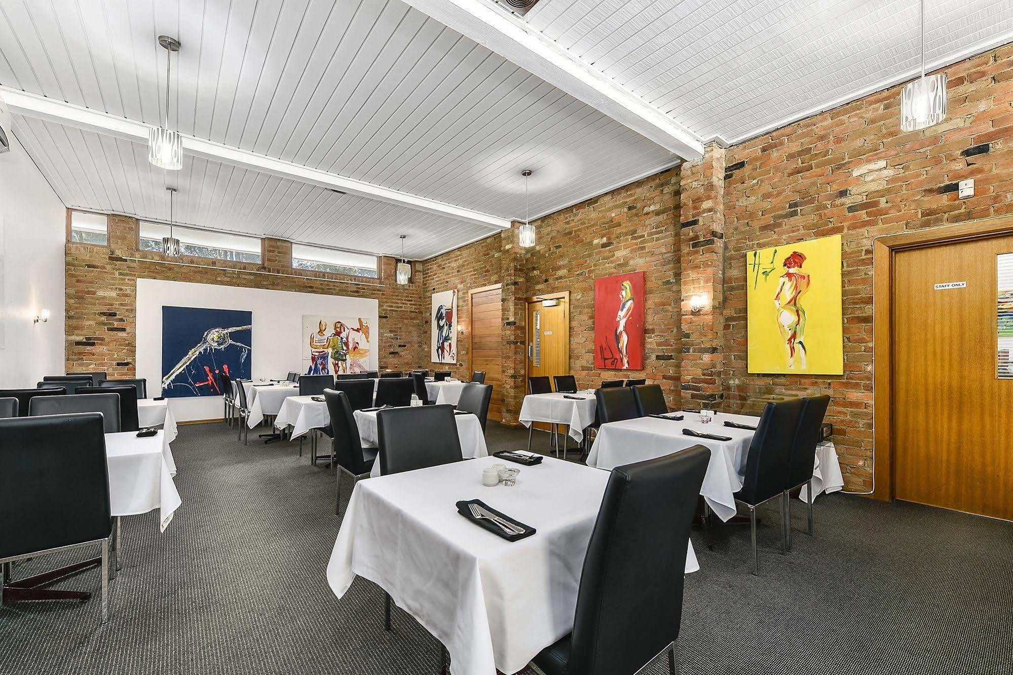 William Macintosh Motor Lodge Naracoorte Exterior photo