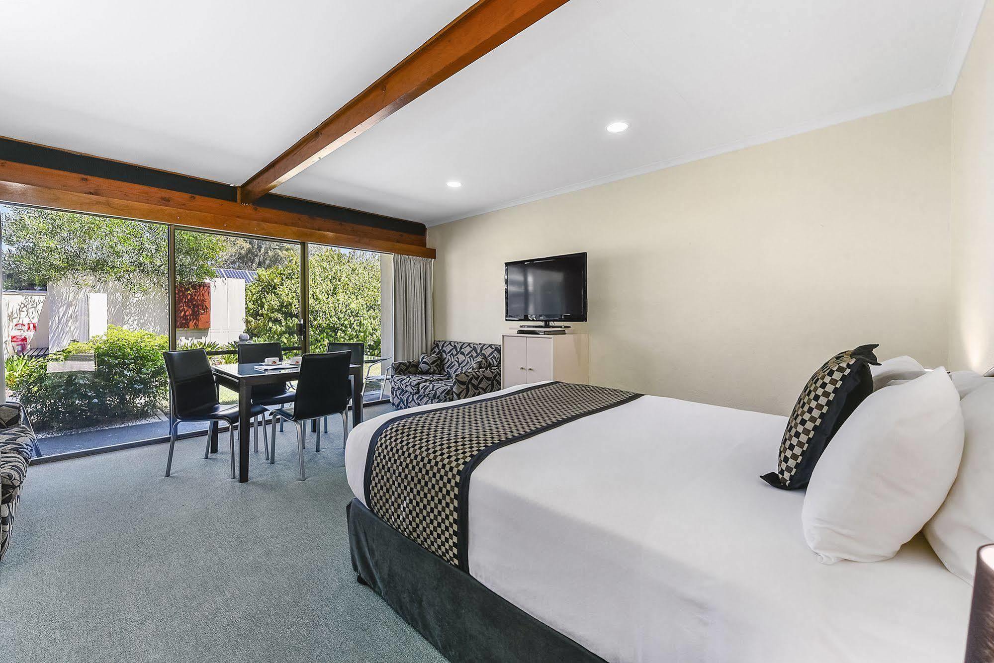 William Macintosh Motor Lodge Naracoorte Exterior photo