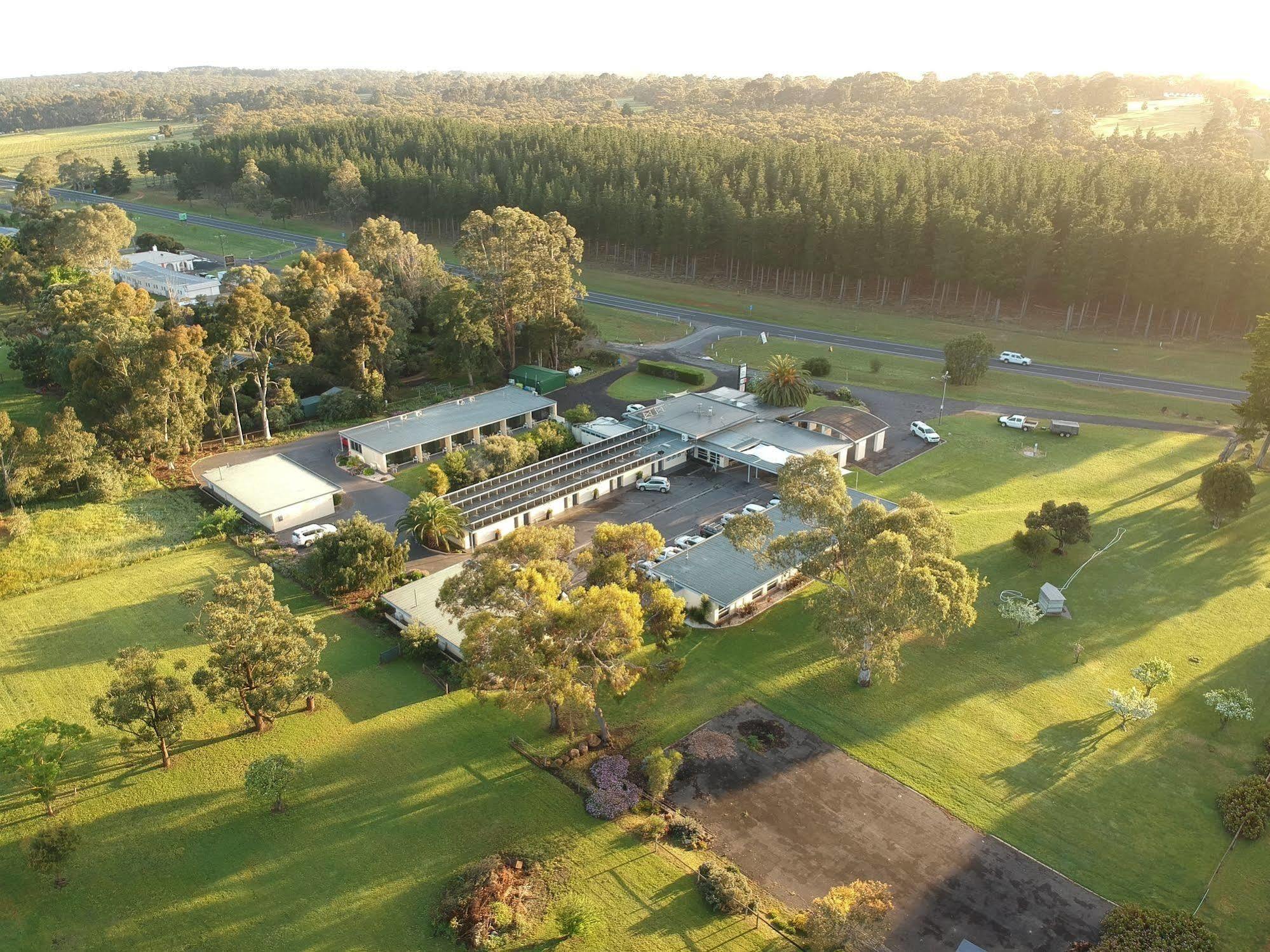 William Macintosh Motor Lodge Naracoorte Exterior photo